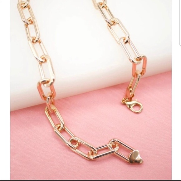 REPOSHED : 18k Gold Filled Round Paperclip Chain Necklace - Picture 4 of 5